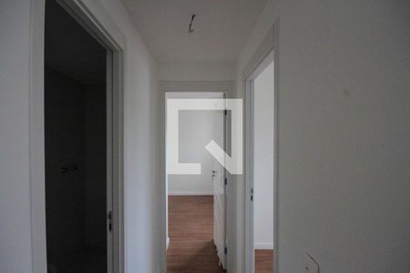 Corredor de apartamento para alugar com 2 quartos, 50m² em Jardim Independência, São Paulo