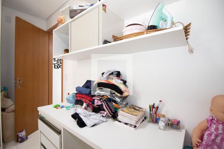 Quarto de apartamento à venda com 2 quartos, 54m² em Samambaia Norte (samambaia), Brasília