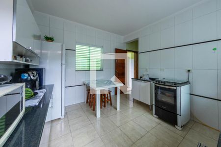 Casa à venda com 87m², 2 quartos e 2 vagasCozinha