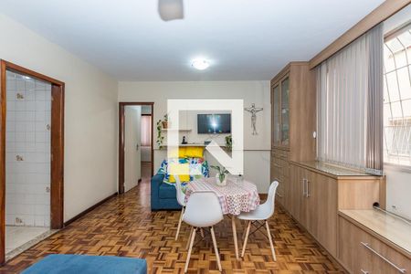 Sala de casa à venda com 2 quartos, 80m² em Santa Rosa, Niterói