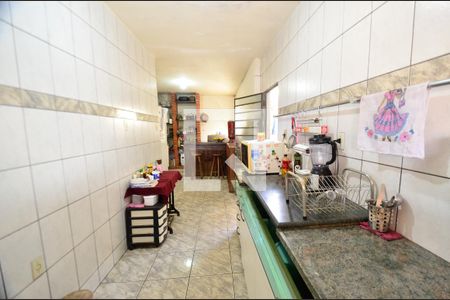 Casa à venda com 320m², 4 quartos e 3 vagas Casa à venda com 320m², 4 quartos e 3 vagasCozinha