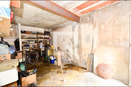 Casa à venda com 320m², 4 quartos e 3 vagas Casa à venda com 320m², 4 quartos e 3 vagasArea externa