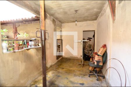 Casa à venda com 320m², 4 quartos e 3 vagas Casa à venda com 320m², 4 quartos e 3 vagasArea externa