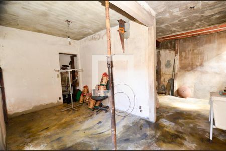 Casa à venda com 320m², 4 quartos e 3 vagas Casa à venda com 320m², 4 quartos e 3 vagasArea externa