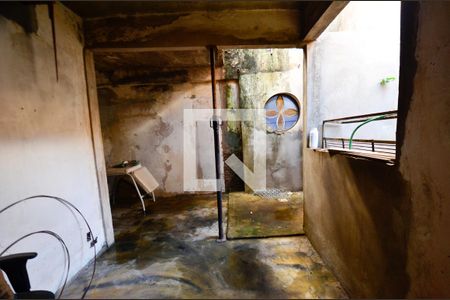 Casa à venda com 320m², 4 quartos e 3 vagas Casa à venda com 320m², 4 quartos e 3 vagasArea externa