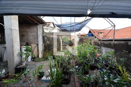 Casa à venda com 320m², 4 quartos e 3 vagas Casa à venda com 320m², 4 quartos e 3 vagasTerraço