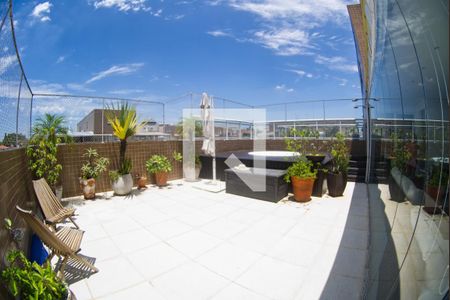 Apartamento à venda com 233m², 3 quartos e 3 vagasTerraço