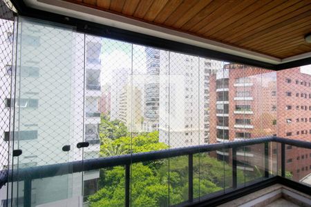 Varanda de apartamento para alugar com 3 quartos, 155m² em Vila Uberabinha, São Paulo
