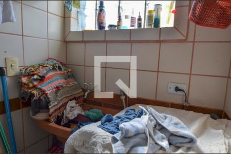 Casa de condomínio à venda com 80m², 2 quartos e 1 vagaÁrea de Serviço