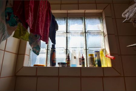 Casa de condomínio à venda com 80m², 2 quartos e 1 vagaÁrea de Serviço