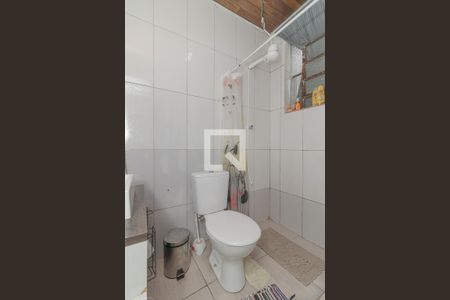 Casa à venda com 180m², 4 quartos e 3 vagas Casa à venda com 180m², 4 quartos e 3 vagasBanheiro