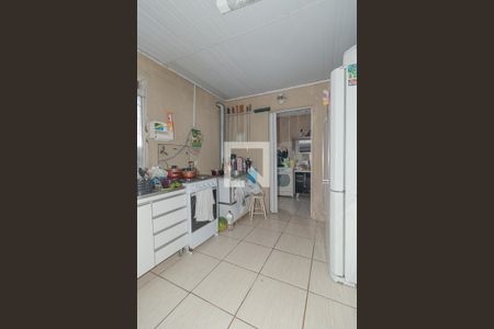 Casa à venda com 180m², 4 quartos e 3 vagas Casa à venda com 180m², 4 quartos e 3 vagasSala / Cozinha casa fundos