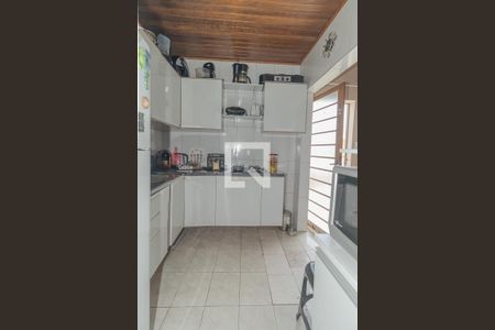 Casa à venda com 180m², 4 quartos e 3 vagas Casa à venda com 180m², 4 quartos e 3 vagasCozinha