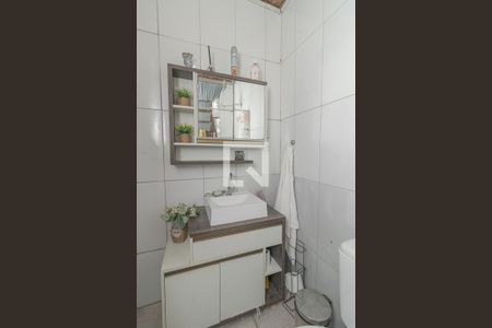 Casa à venda com 180m², 4 quartos e 3 vagas Casa à venda com 180m², 4 quartos e 3 vagasBanheiro