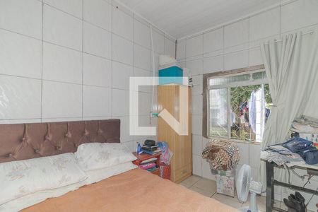 Casa à venda com 180m², 4 quartos e 3 vagas Casa à venda com 180m², 4 quartos e 3 vagasQuarto casa fundos