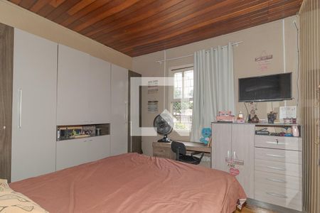 Quarto de casa à venda com 4 quartos, 180m² em Vila Jardim, Porto Alegre