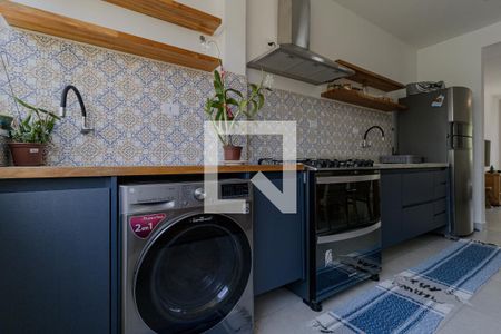 Cozinha de apartamento para alugar com 2 quartos, 70m² em Vila Alzira, Guarujá