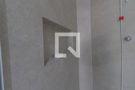 Banheiro 1 de apartamento para alugar com 2 quartos, 70m² em Vila Alzira, Guarujá