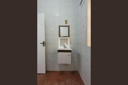Casa para alugar com 70m², 2 quartos e sem vaga Casa para alugar com 70m², 2 quartos e sem vagaBanheiro