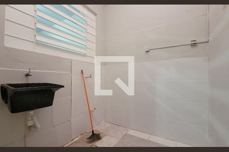 Casa para alugar com 70m², 2 quartos e sem vaga Casa para alugar com 70m², 2 quartos e sem vagaLavanderia