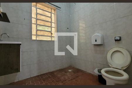 Casa para alugar com 70m², 2 quartos e sem vaga Casa para alugar com 70m², 2 quartos e sem vagaBanheiro