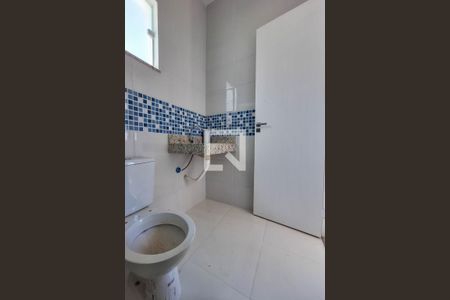 Casa à venda com 176m², 4 quartos e 2 vagas Casa à venda com 176m², 4 quartos e 2 vagasBanheiro da Suíte 3