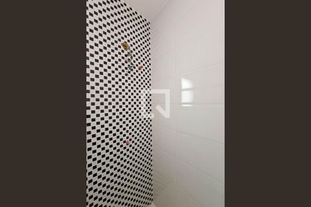 Casa à venda com 176m², 4 quartos e 2 vagas Casa à venda com 176m², 4 quartos e 2 vagasBanheiro da Suíte 2