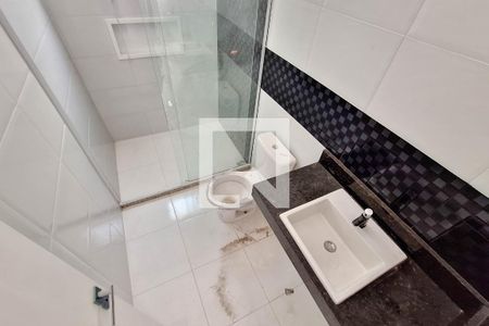 Casa à venda com 176m², 4 quartos e 2 vagas Casa à venda com 176m², 4 quartos e 2 vagasBanheiro da Suíte 1