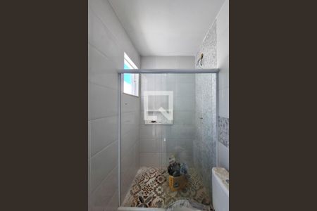 Casa à venda com 176m², 4 quartos e 2 vagas Casa à venda com 176m², 4 quartos e 2 vagasBanheiro de serviço