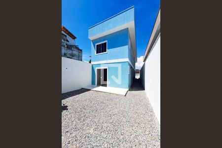Casa à venda com 176m², 4 quartos e 2 vagas Casa à venda com 176m², 4 quartos e 2 vagasQuintal