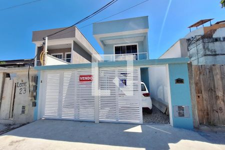 Casa à venda com 176m², 4 quartos e 2 vagas Casa à venda com 176m², 4 quartos e 2 vagasPlaca