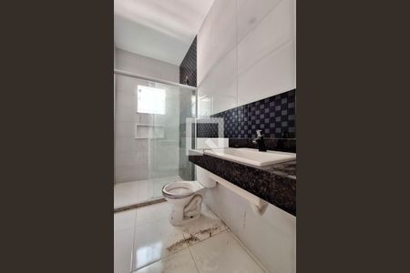 Casa à venda com 176m², 4 quartos e 2 vagas Casa à venda com 176m², 4 quartos e 2 vagasBanheiro da Suíte 1