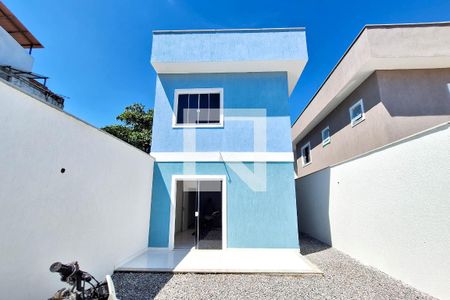 Casa à venda com 176m², 4 quartos e 2 vagas Casa à venda com 176m², 4 quartos e 2 vagasQuintal