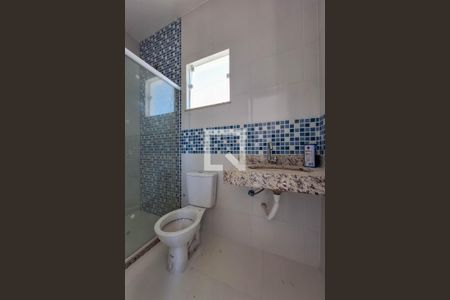 Casa à venda com 176m², 4 quartos e 2 vagas Casa à venda com 176m², 4 quartos e 2 vagasBanheiro da Suíte 3