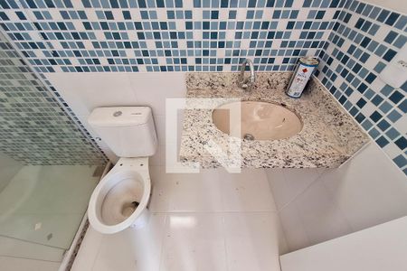 Casa à venda com 176m², 4 quartos e 2 vagas Casa à venda com 176m², 4 quartos e 2 vagasBanheiro da Suíte 3