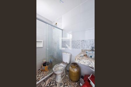 Casa à venda com 176m², 4 quartos e 2 vagas Casa à venda com 176m², 4 quartos e 2 vagasBanheiro de serviço