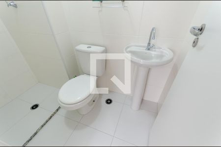 Apartamento para alugar com 32m², 2 quartos e sem vaga Apartamento para alugar com 32m², 2 quartos e sem vagaBanheiro