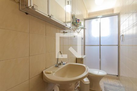 Banheiro de apartamento à venda com 2 quartos, 80m² em Auxiliadora, Porto Alegre