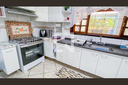Casa à venda com 280m², 4 quartos e 4 vagasCozinha - Sala de Jantar