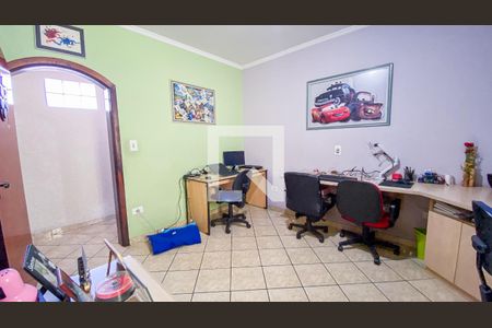 Casa à venda com 280m², 4 quartos e 4 vagasSuite 2