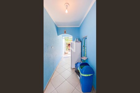 Casa à venda com 280m², 4 quartos e 4 vagasCorredor - Quintal