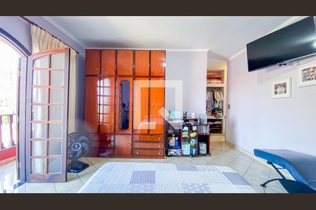 Casa à venda com 280m², 4 quartos e 4 vagasSuite 1