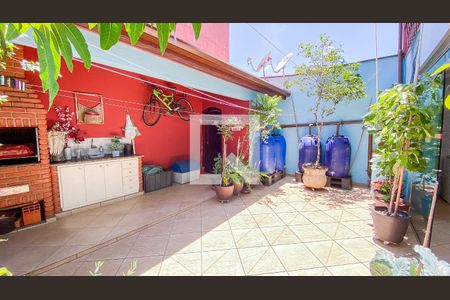 Casa à venda com 280m², 4 quartos e 4 vagasÁrea de Serviço - Churrasqueira - Quintal