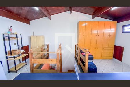 Casa à venda com 280m², 4 quartos e 4 vagasSótão