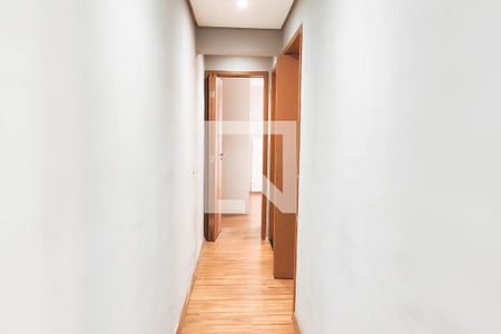 Corredor de apartamento para alugar com 2 quartos, 48m² em Parque Erasmo Assunção, Santo André