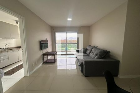 Sala de apartamento para alugar com 2 quartos, 88m² em Jacarepaguá, Rio de Janeiro