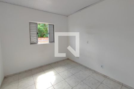 Casa para alugar com 75m², 2 quartos e 1 vagaQuarto 1