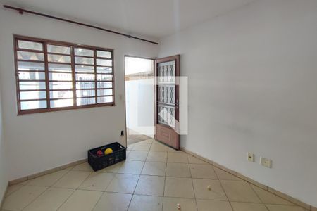 Casa para alugar com 75m², 2 quartos e 1 vagaSala