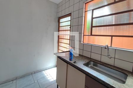 Casa para alugar com 75m², 2 quartos e 1 vagaCozinha