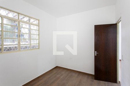 Quarto 2 de casa à venda com 2 quartos, 54m² em Primeiro de Maio, Belo Horizonte